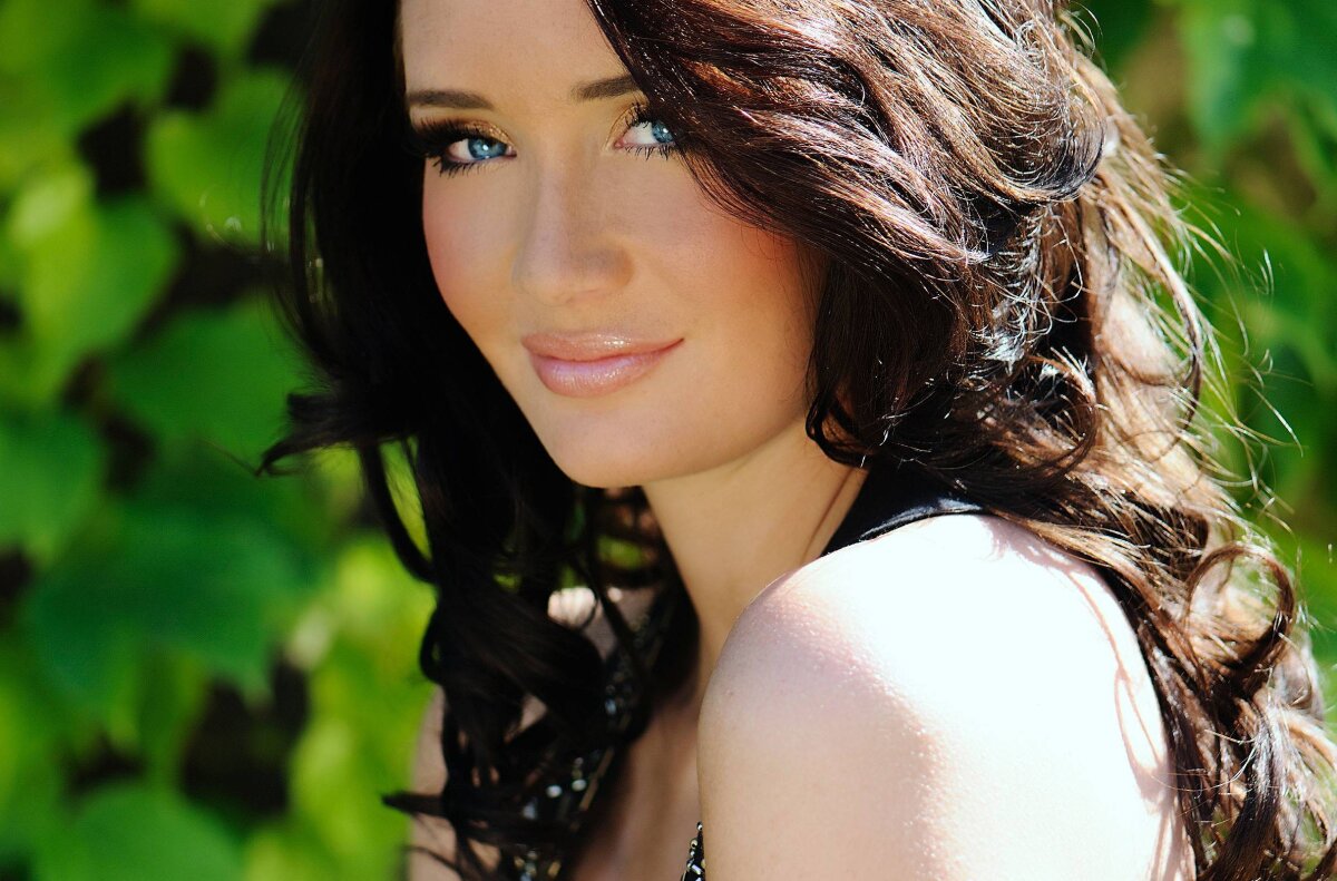 FOTO Iubire la 78km/h » Energia lui Cavendish vine de la Peta: soția ciclistului e foarte sexy