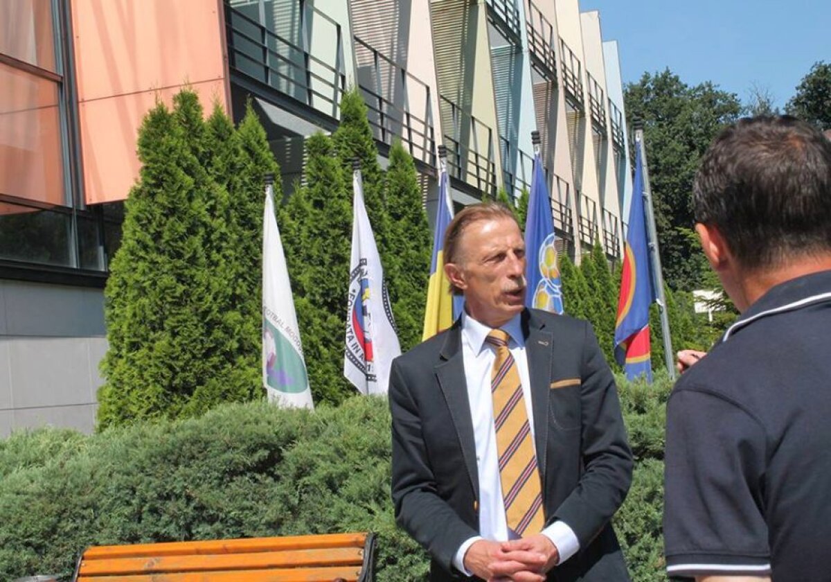 FOTO Christoph Daum a făcut un nou pas pentru a cunoaște naționala! Unde a fost selecționerul azi