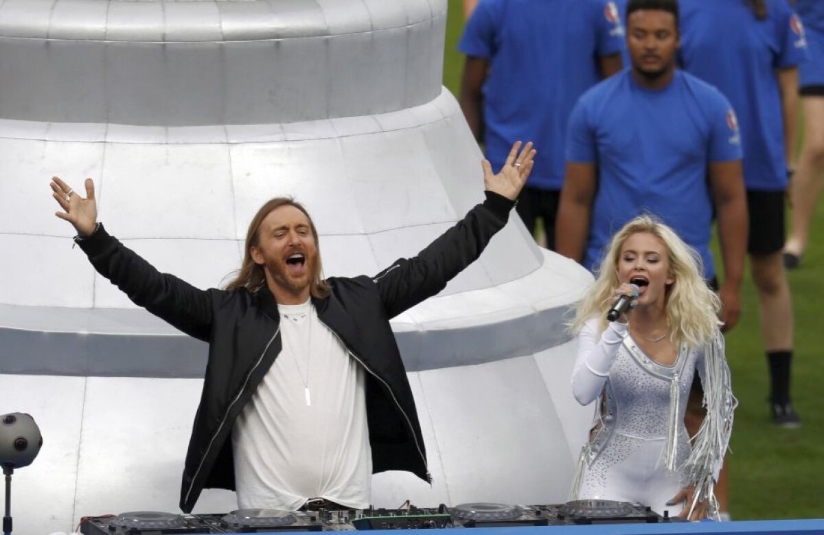 GALERIE FOTO Top 30 de fotografii din finala EURO 2016! Ronaldo în centrul atenției și când nu joacă!