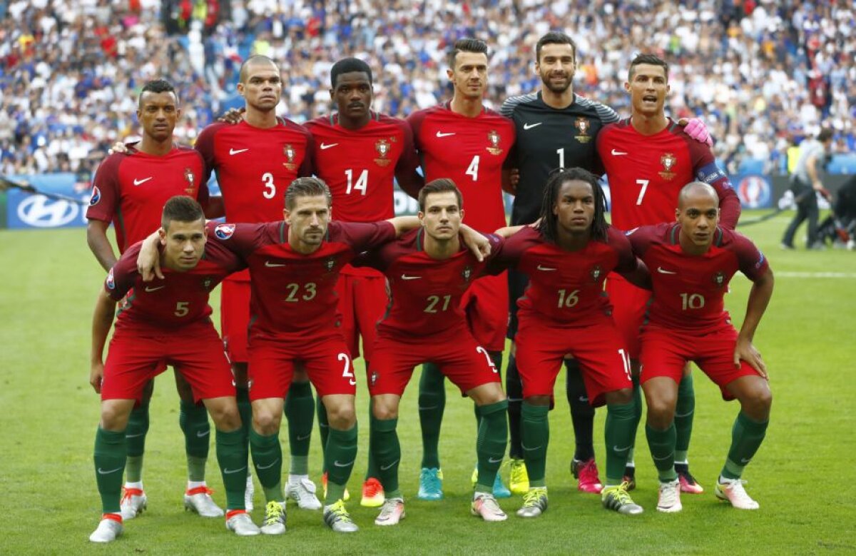 GALERIE FOTO Top 30 de fotografii din finala EURO 2016! Ronaldo în centrul atenției și când nu joacă!