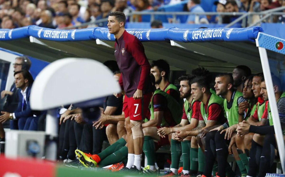 VIDEO + FOTO Un lider adevărat » Cristiano a oferit imagini memorabile de pe margine! 