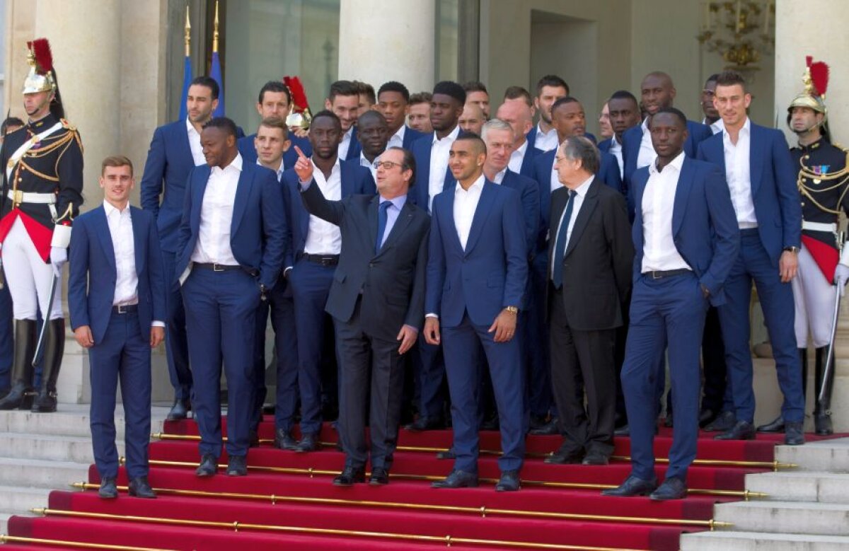 FOTO + VIDEO Tratați precum învingătorii » Jucătorii francezi, invitați de președintele Francois Hollande la Palatul Elysee