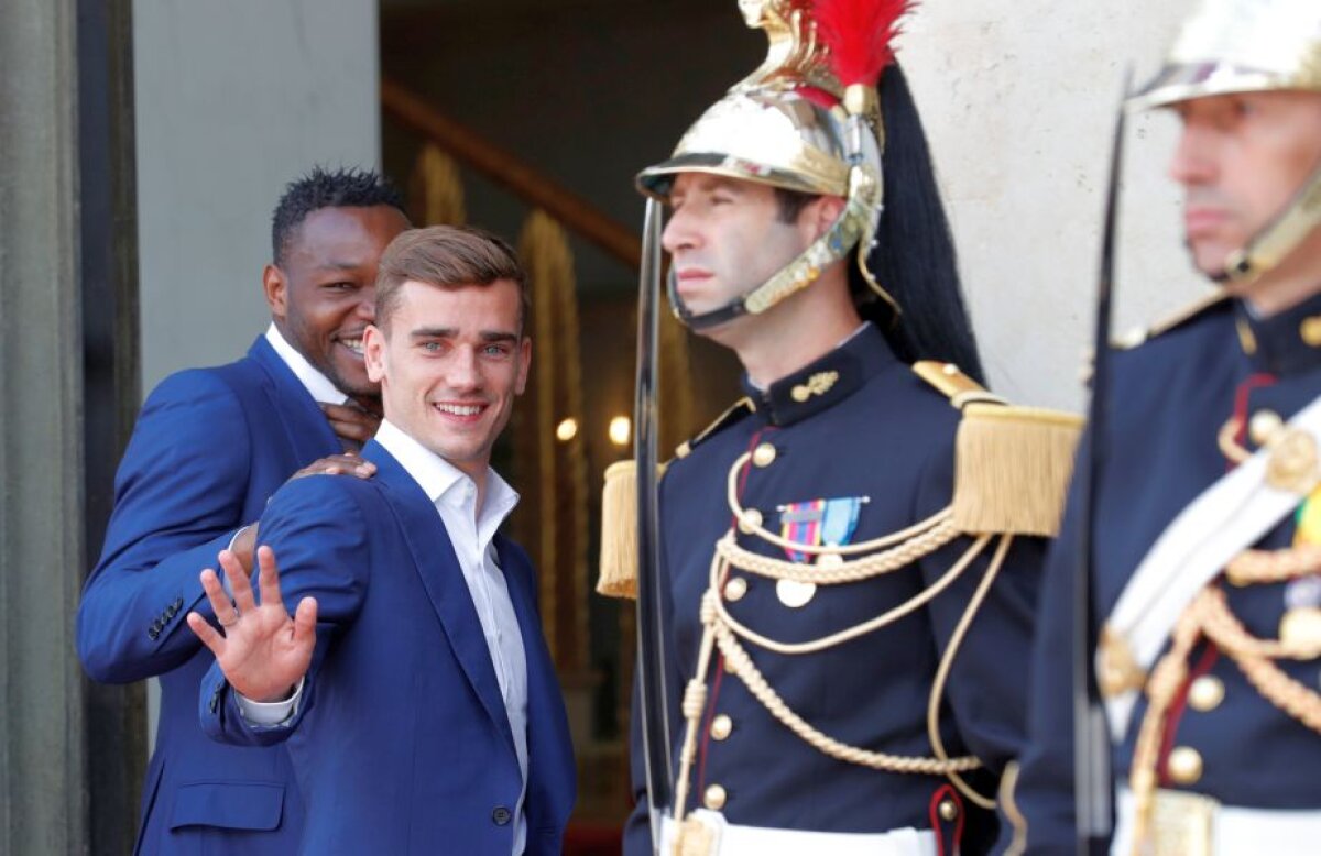 FOTO + VIDEO Tratați precum învingătorii » Jucătorii francezi, invitați de președintele Francois Hollande la Palatul Elysee