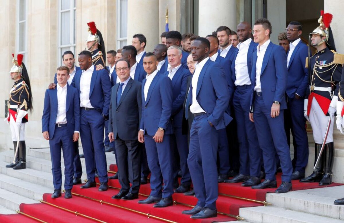 FOTO + VIDEO Tratați precum învingătorii » Jucătorii francezi, invitați de președintele Francois Hollande la Palatul Elysee