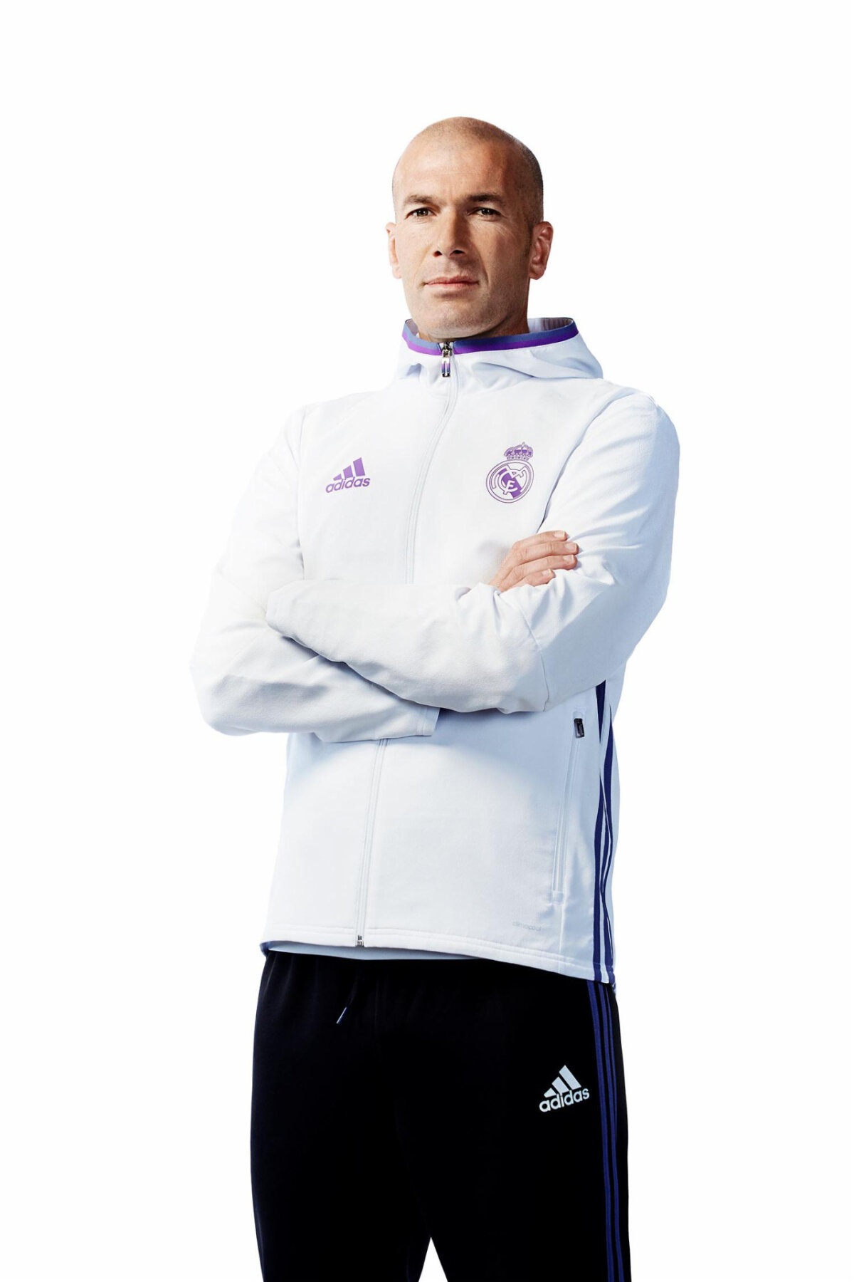 FOTO Așa arată noile tricouri ale lui Real Madrid! Clubul a revenit la o culoare pe placul fanilor