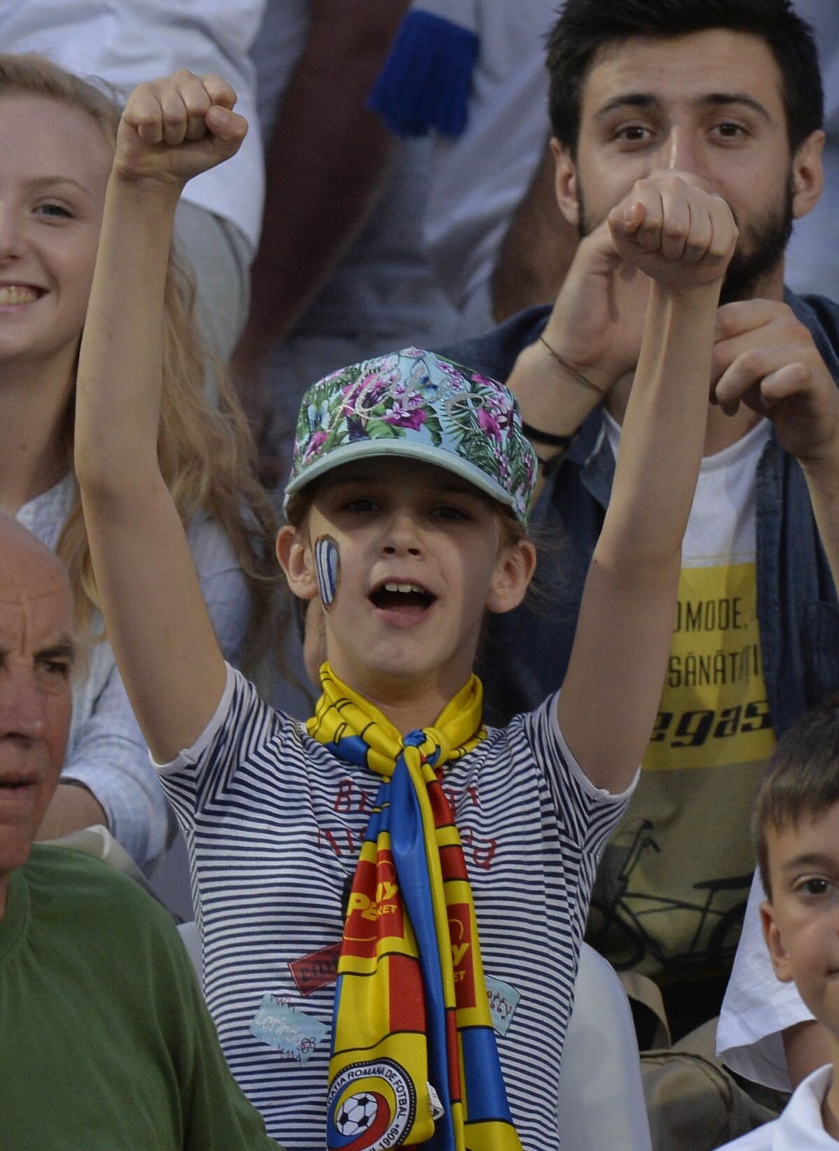 FOTO Torcida Iaşiului » Sărbătoare mare pentru moldoveni la meciul cu Hajduk: au făcut Copoul să cânte 