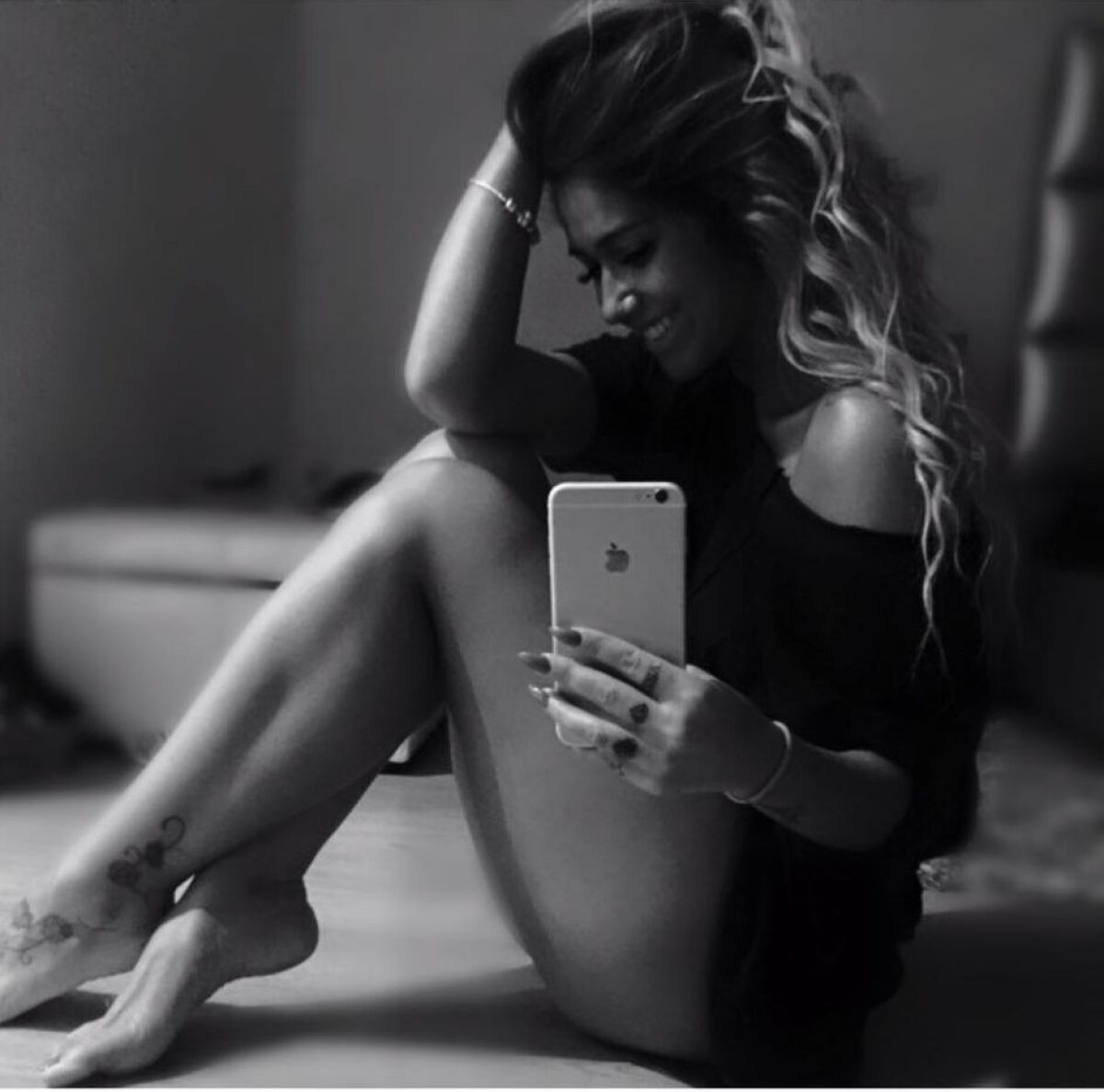 Galerie FOTO Soția unui fotbalist a arătat totul în Playboy: ”Nu i-am spus că pozez dezbrăcată”