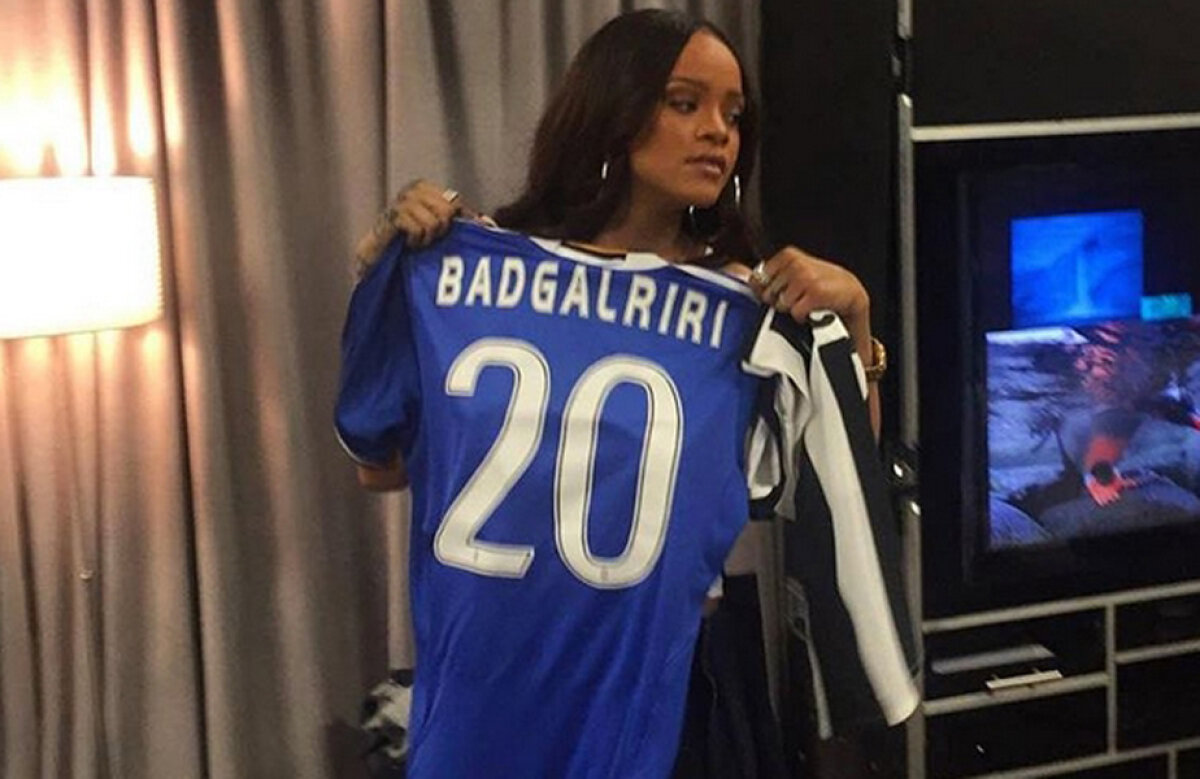 FOTO Flirt cu Rihanna » Un jucător de la Juventus a încercat să o cucerească pe cântăreață