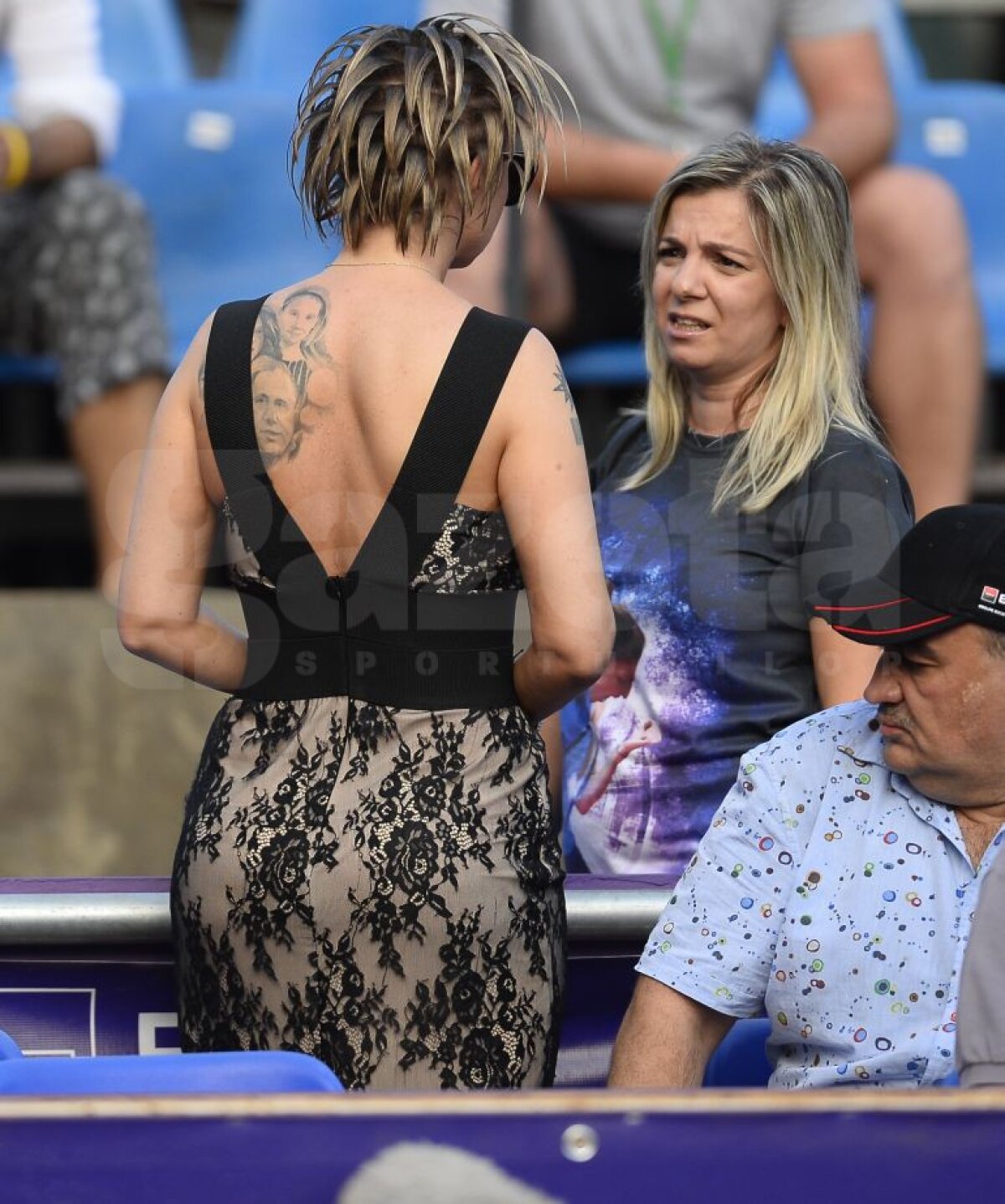 FOTO » Halep, pe lista unui agent celebru :) Apariție de senzație la semifinala Simonei de la BRD Bucharest Open