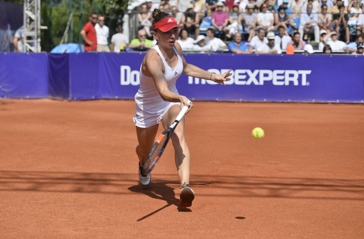 "Dacă e nevoie, mai facem o vitrină" » Simona Halep a cucerit al 13-lea trofeu, la București. Ce urmează