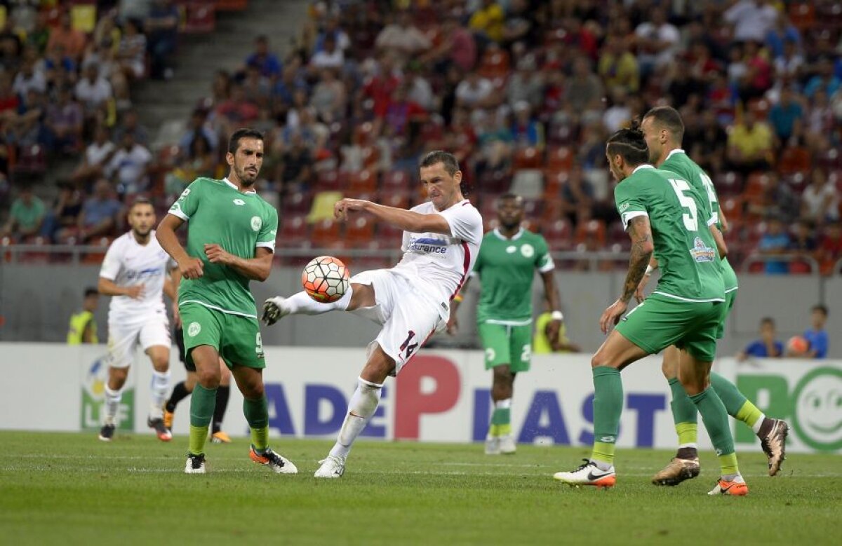 VIDEO și FOTO » Cupa Ligii rămâne la roș-albaștri, după 2-1 cu Chiajna » Hamroun a adus victoria steliștilor, cu un gol marcat din penalty