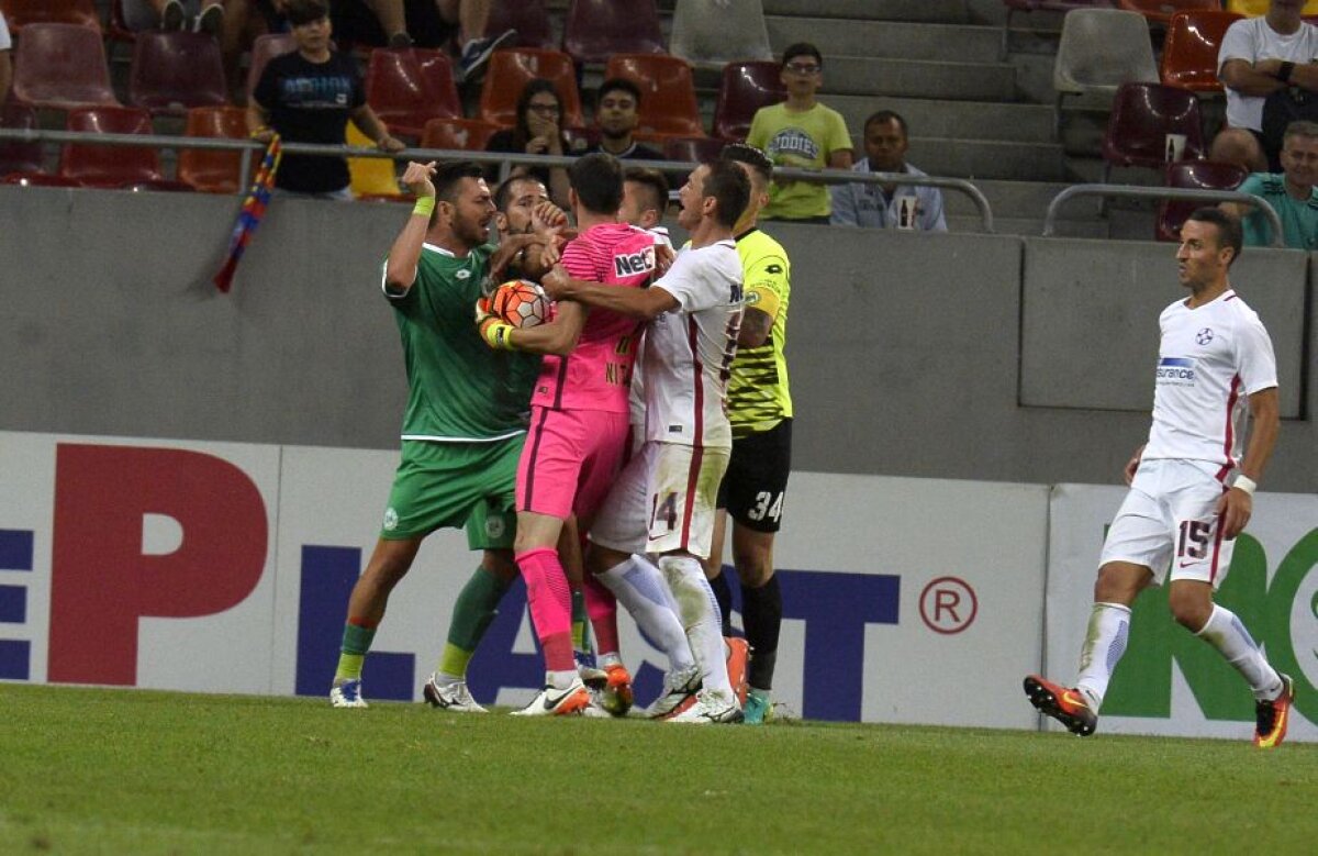 FOTO şi VIDEO Spirite încinse » Jucătorii Stelei şi cei ai Concordiei s-au încăierat la finalul meciului