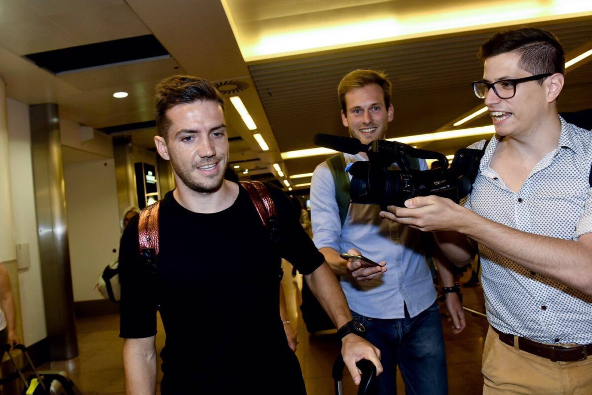 FOTO Primele imagini cu Alex Chipciu în Belgia + prima declarație! Jucătorul va fi prezentat mâine, când echipa are poza de grup 