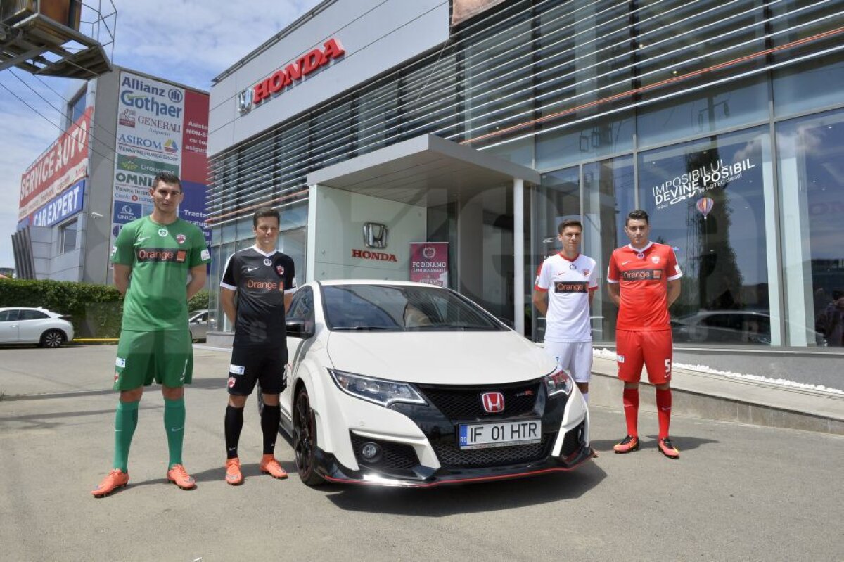 VIDEO + FOTO Dinamo are echipament după modelul Lewandowski » Cum arată tricourile prezentate azi