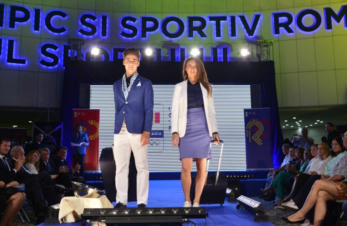 FOTO  Gata de plecare la Rio » COSR a prezentat ținuta și echipamentul oficial al sportivilor români pentru JO 2016