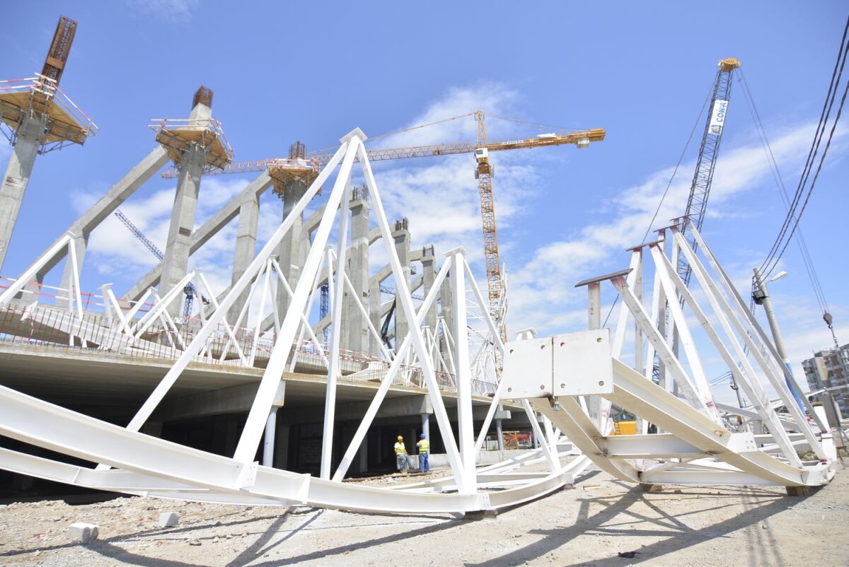 FOTO Lucrările la noul stadion "Ion Oblemenco" avansează rapid. Cum arăta ieri arena » Din păcate, pe șantier a avut loc și o tragedie