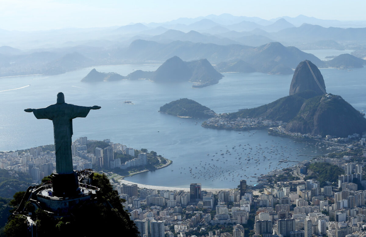 Spadasinele pleacă în Brazilia pentru întâlnirea cu posibila glorie olimpică: ”Jocuri, Copacabana, teamă, culoare”