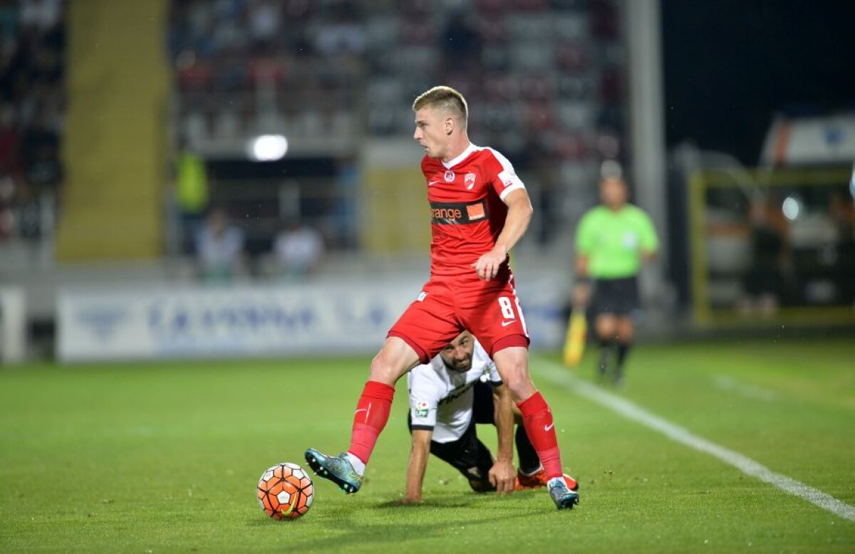 FOTO și VIDEO » Călcați de "Bizonul" lui Andone! Campioana, umilită de Dinamo pe teren propriu