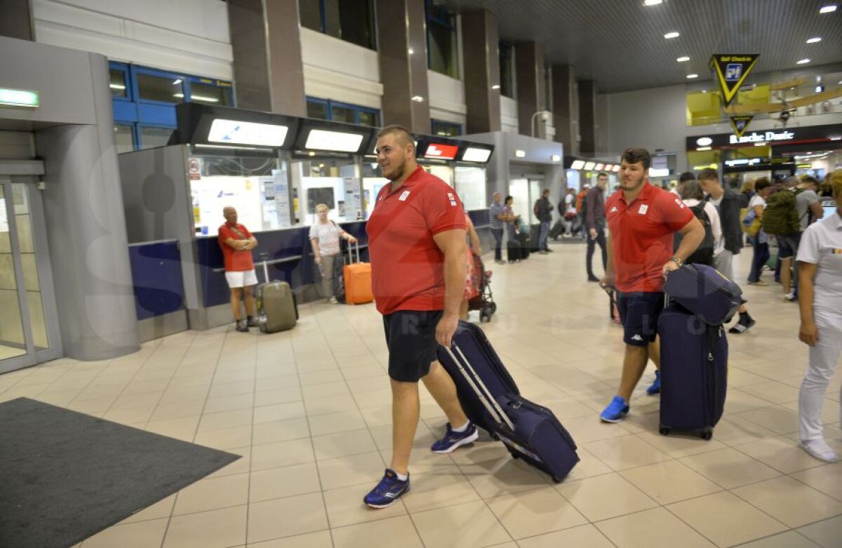 GALERIE FOTO Primii membri ai lotului olimpic au plecat către Rio!
