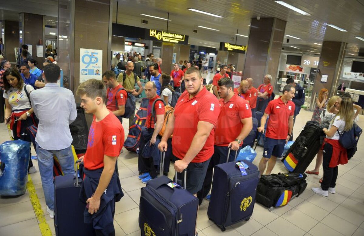 GALERIE FOTO Primii membri ai lotului olimpic au plecat către Rio!