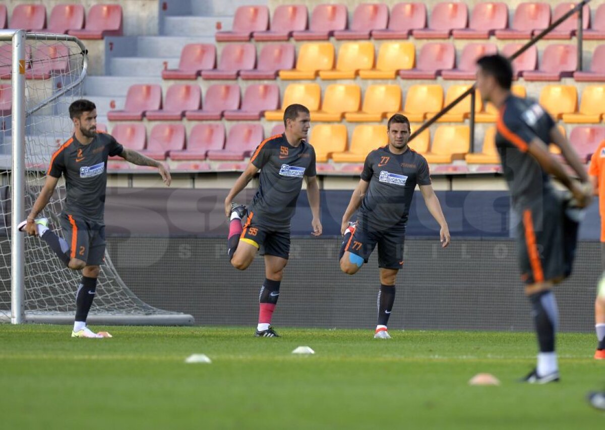 VIDEO+FOTO Steaua a făcut antrenamentul oficial înaintea meciului cu Sparta » Vlad Achim, printre cei mai activi jucători