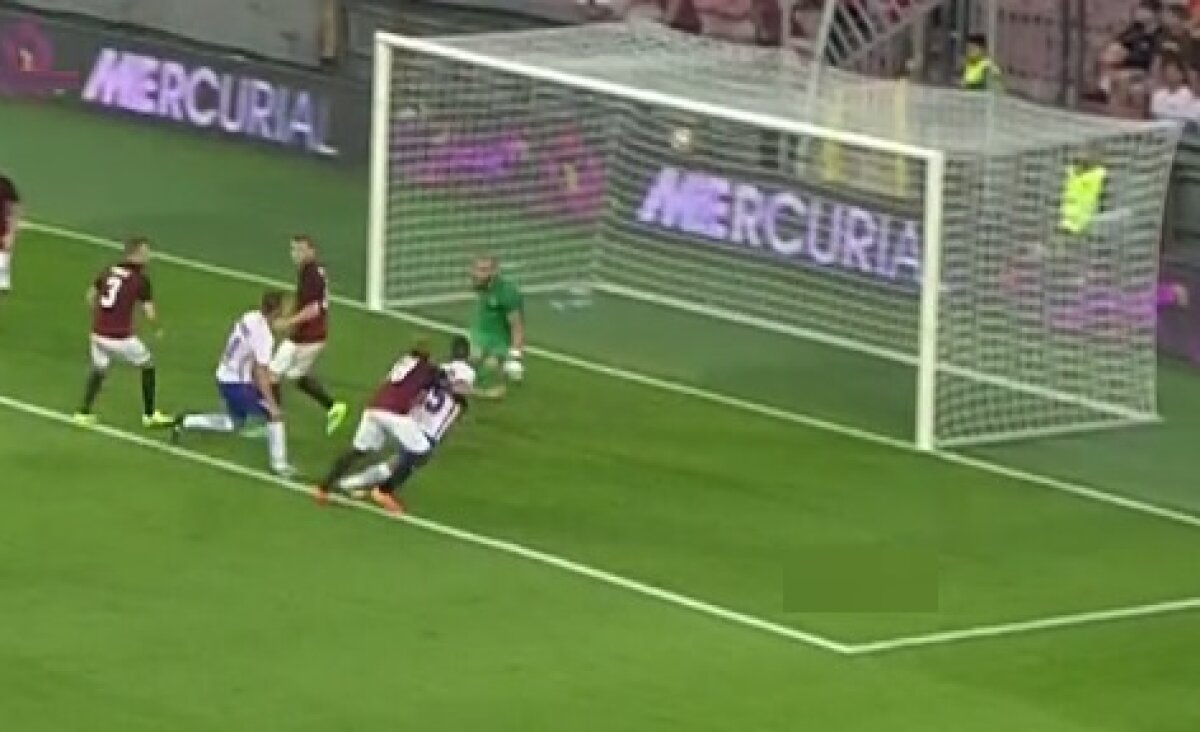 FOTO Fază controversată în prima repriză a meciului Sparta - Steaua » Echipa roș-albastră a cerut penalty