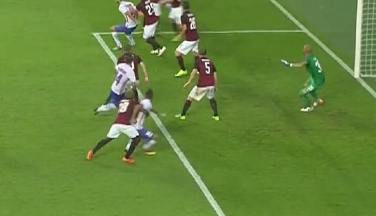 FOTO Fază controversată în prima repriză a meciului Sparta - Steaua » Echipa roș-albastră a cerut penalty