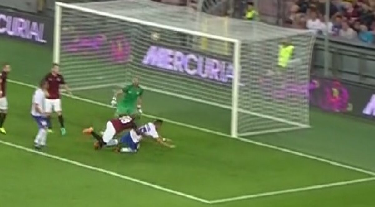 FOTO Fază controversată în prima repriză a meciului Sparta - Steaua » Echipa roș-albastră a cerut penalty