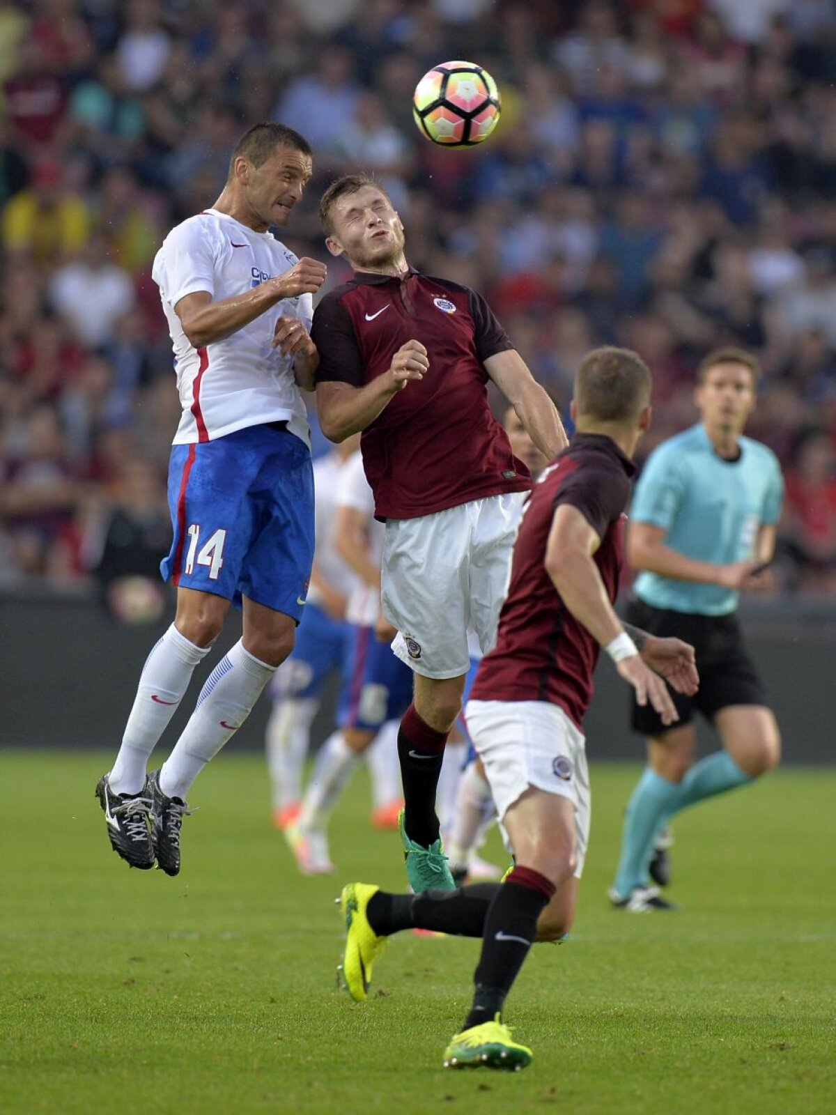  VIDEO + FOTO Sparta Praga - Steaua 1-1 » Echipa lui Reghe are prima șansă la calificare după golul fabulos marcat de Stanciu