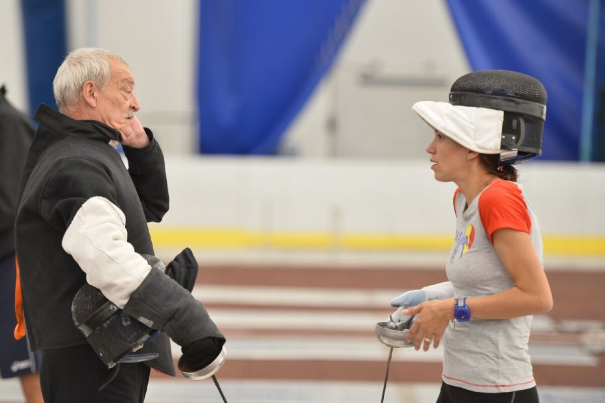 Dan Podeanu povestește în ce măsură fetele au devenit mai încrezătoare în forțele proprii după întâlnirea cu un psiholog: ”Scrima e un sport preponderent mental”