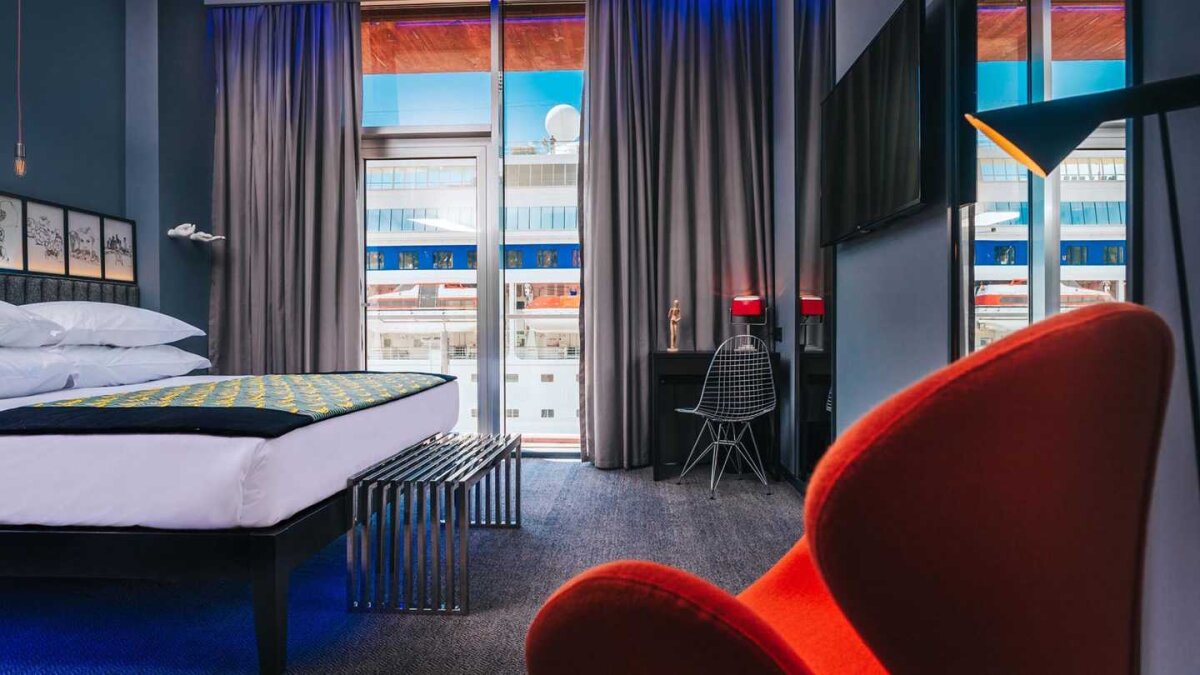 GALERIE FOTO Superimagini din hotelul lui CR7! Cât costă cea mai ieftină cameră și cât trebuie să dai pentru LUX absolut