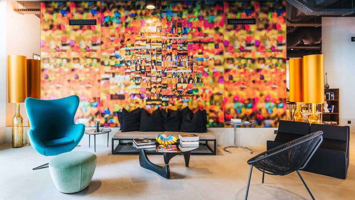 GALERIE FOTO Superimagini din hotelul lui CR7! Cât costă cea mai ieftină cameră și cât trebuie să dai pentru LUX absolut