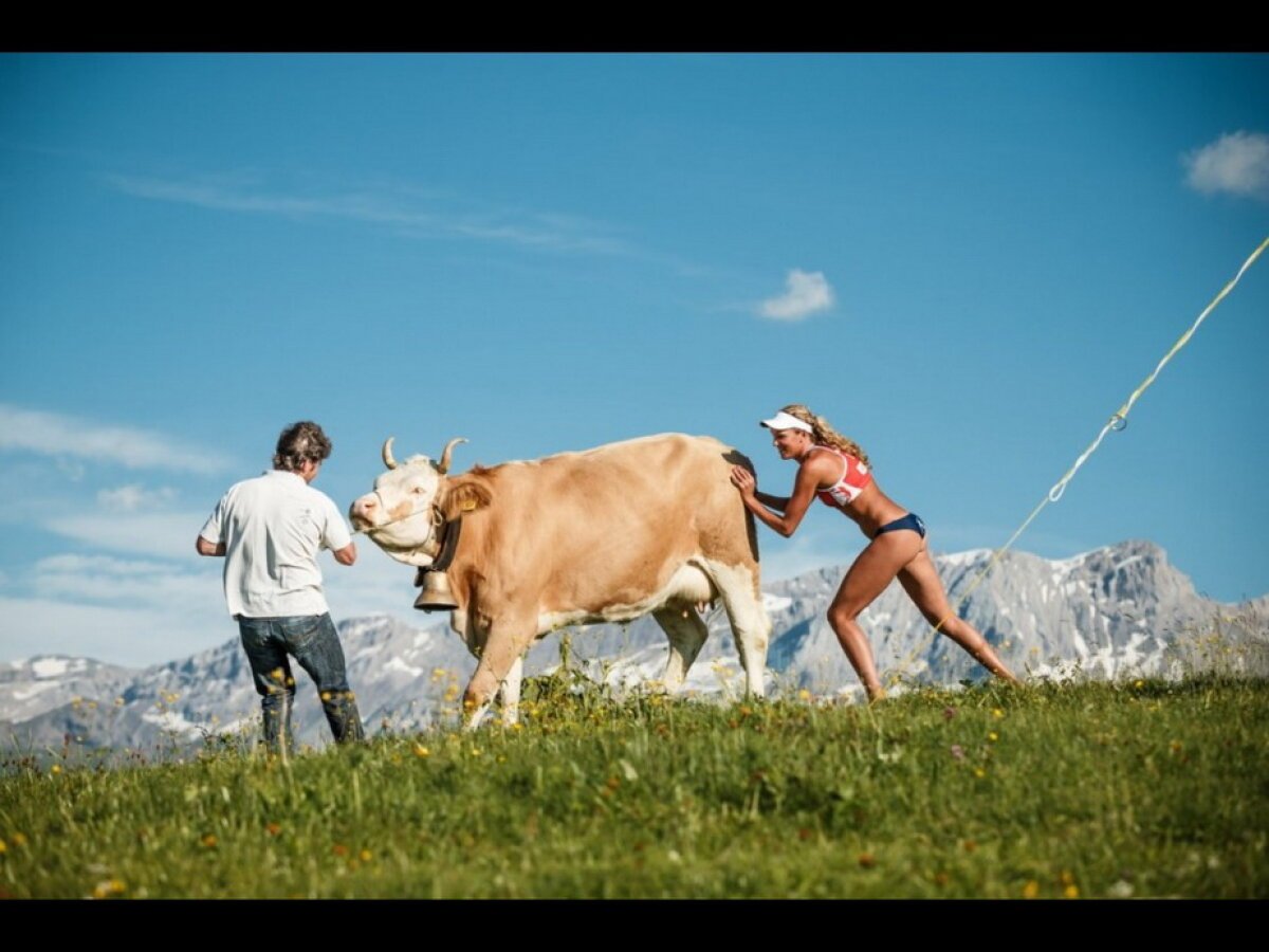 GALERIE FOTO » O elveţiancă printre cele mai sexy sportive de la Jocurile Olimpice