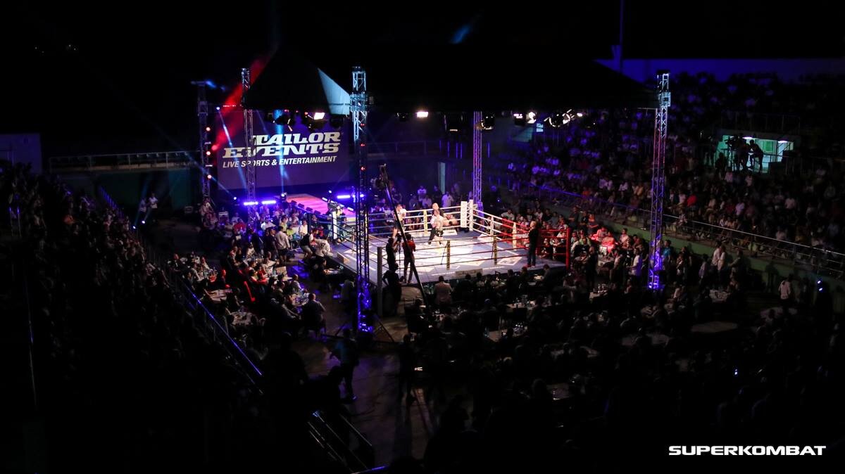 FOTO Spectacol total în gala Superkombat de la Mamaia! Toate rezultatele sunt aici 