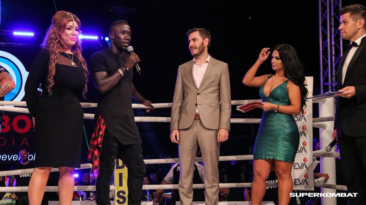FOTO Spectacol total în gala Superkombat de la Mamaia! Toate rezultatele sunt aici 