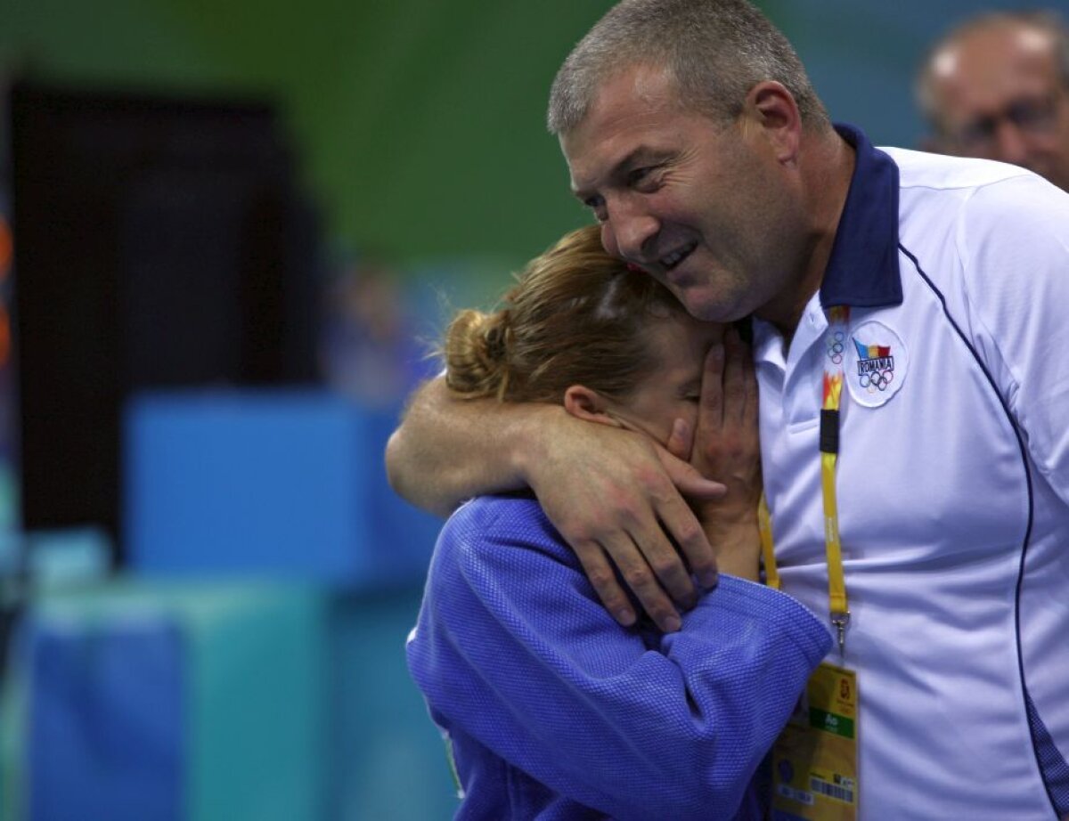 Noi toți suntem Team România » Episodul 6: Sâmbăta de aur » Alina Dumitru a cucerit în 2008, la Beijing, primul, și deocamdată singurul, titlul olimpic al judoului românesc