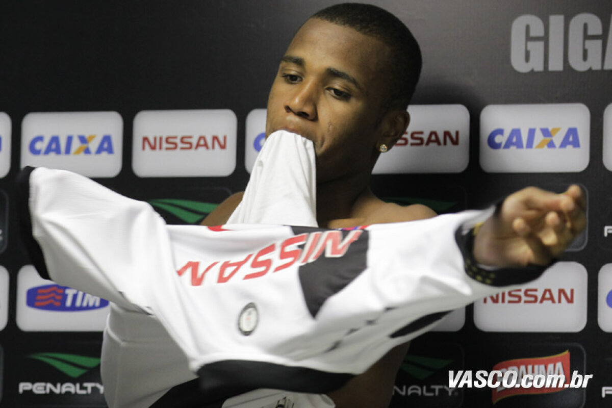 FOTO Transfer important bifat de Botoșani! A adus un mijlocaș ofensiv brazilian de 23 de ani care în trecut a fost la un pas de Lyon 