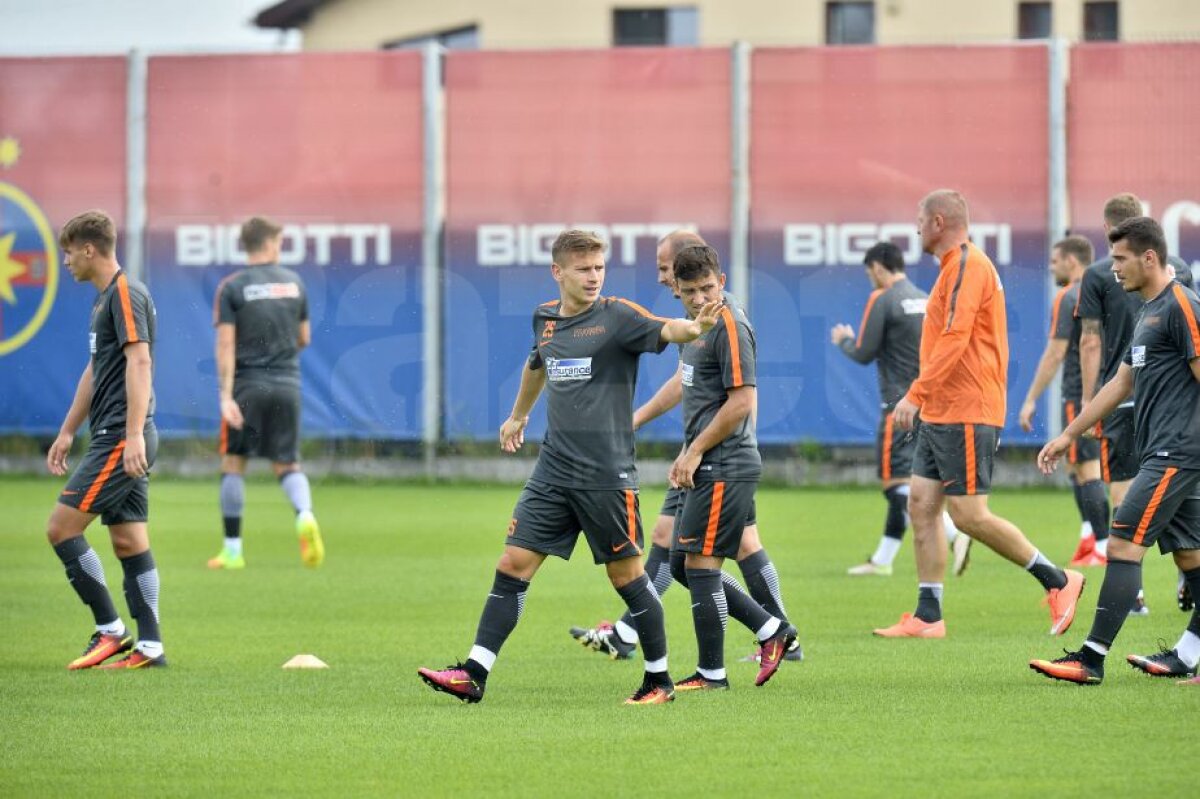 GALERIE FOTO Antrenamentul Stelei de dinaintea meciului cu Sparta Praga » Primele imagini cu noul transfer al roș-albaștrilor sub comanda lui Reghe