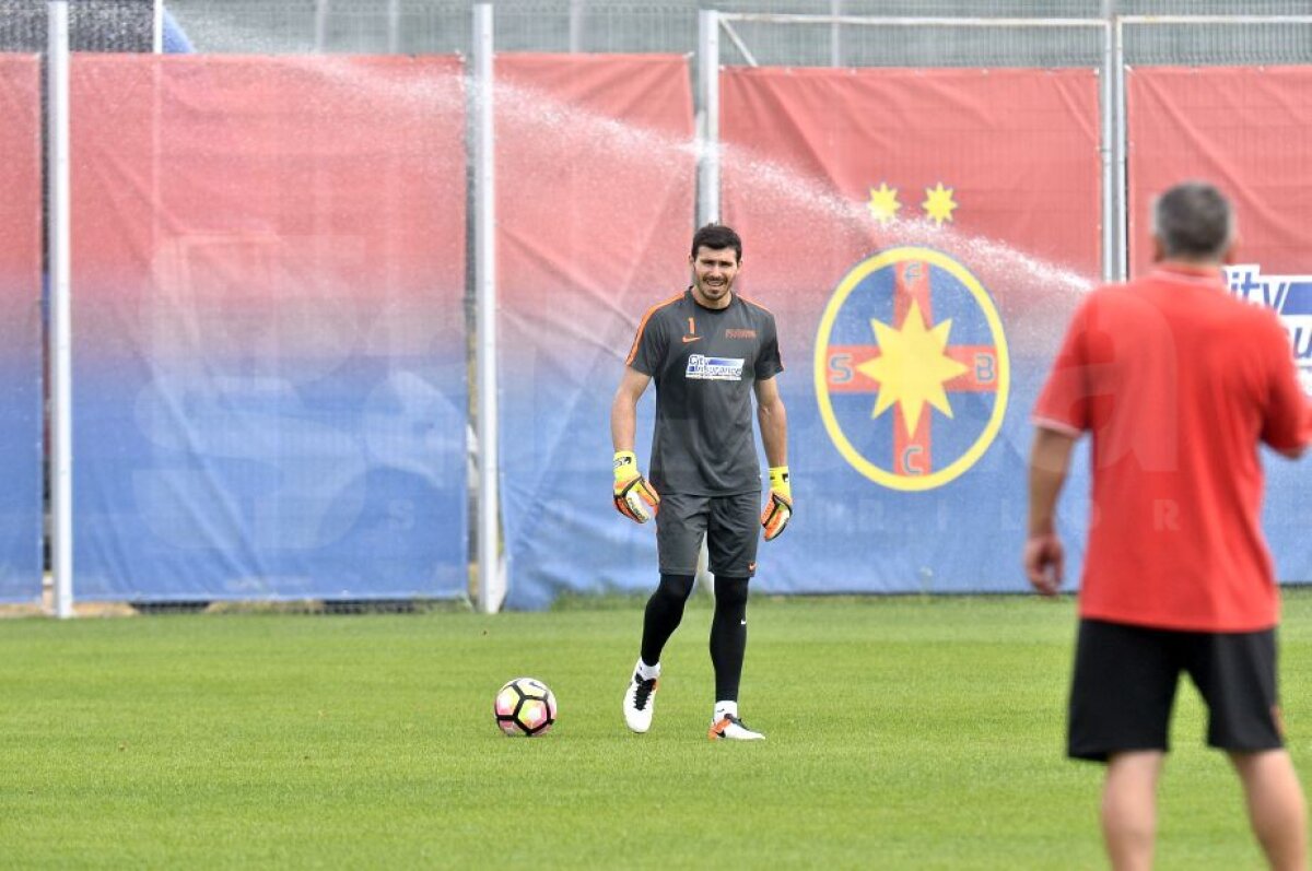 GALERIE FOTO Antrenamentul Stelei de dinaintea meciului cu Sparta Praga » Primele imagini cu noul transfer al roș-albaștrilor sub comanda lui Reghe