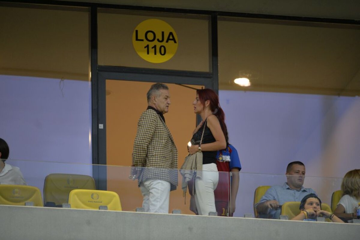 VIDEO+FOTO » Steaua s-a calificat în play-off-ul Ligii Campionilor! Stanciu a marcat două bijuterii de goluri și îi duce pe roș-albaștri mai aproape de grupe!