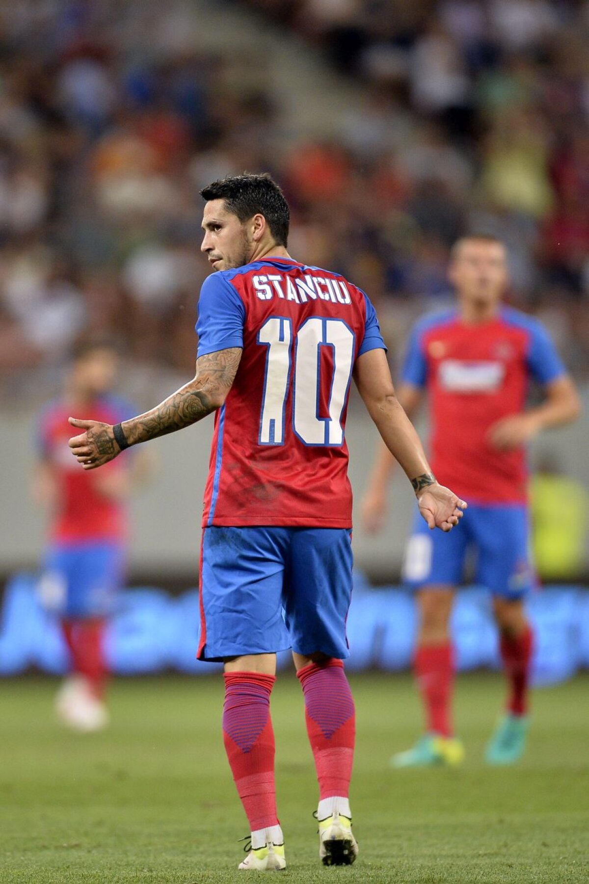 VIDEO+FOTO » Steaua s-a calificat în play-off-ul Ligii Campionilor! Stanciu a marcat două bijuterii de goluri și îi duce pe roș-albaștri mai aproape de grupe!