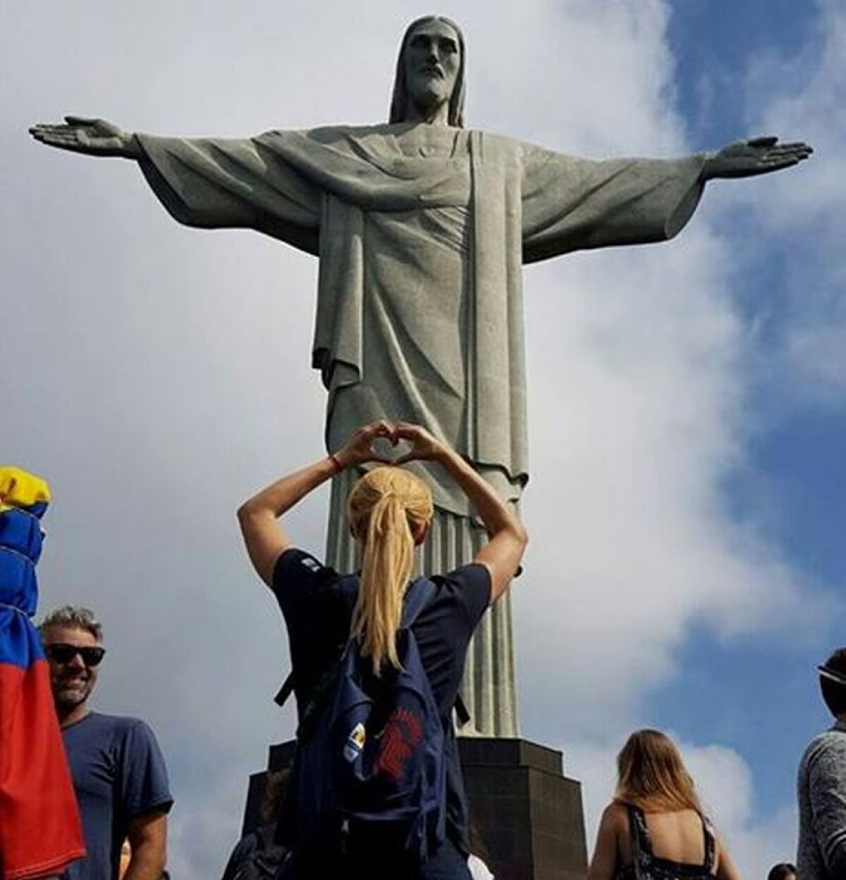 Rio văzut de sus » Naționala feminină de handbal a urcat pe muntele Corcovado, la statuia lui Iisus