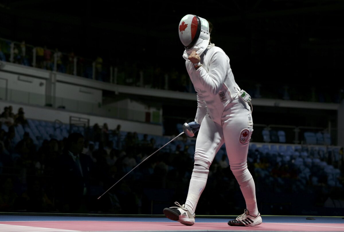 Ana Maria Popescu, eliminată în optimile probei individuale de scrimă la Jocurile Olimpice de la Rio! Simona Pop și Simona Gherman nu au trecut de primul tur