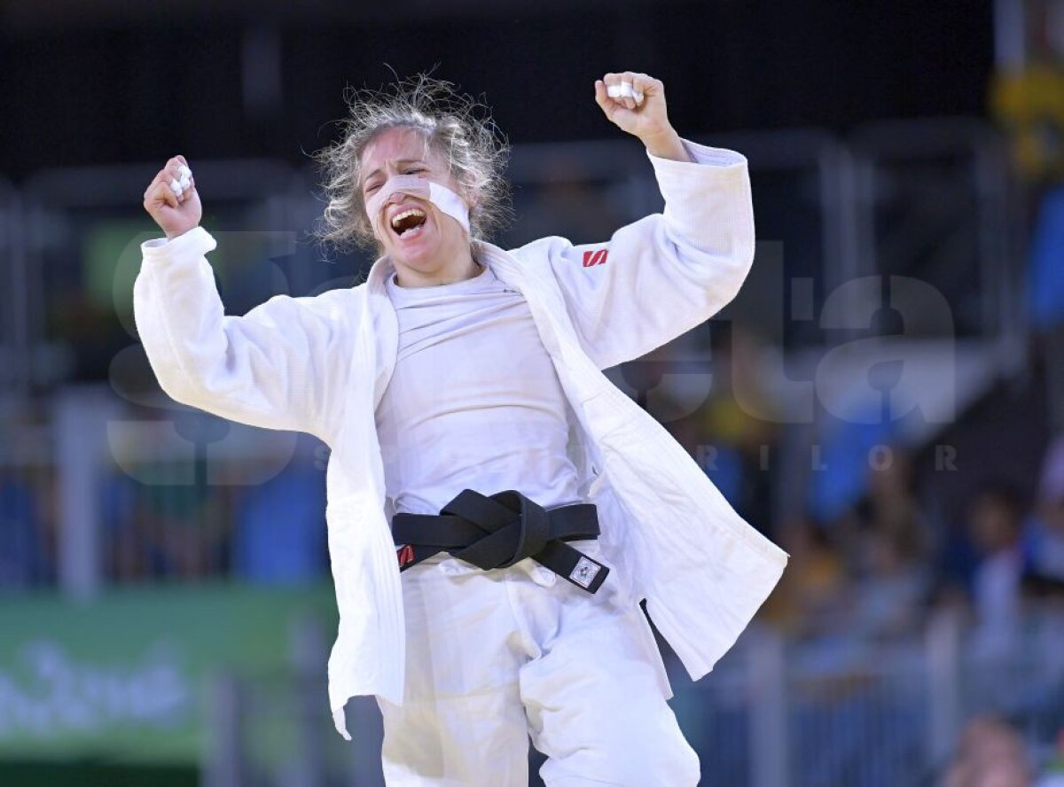 GALERIE FOTO / UPDATE Surpriză neplăcută la Rio: judoka Andreea Chițu, liderul mondial, a ratat orice șansă la medalie. Plângea cu sughițuri după eliminare: ”Asta-s eu, nu pot să fac antijoc!”