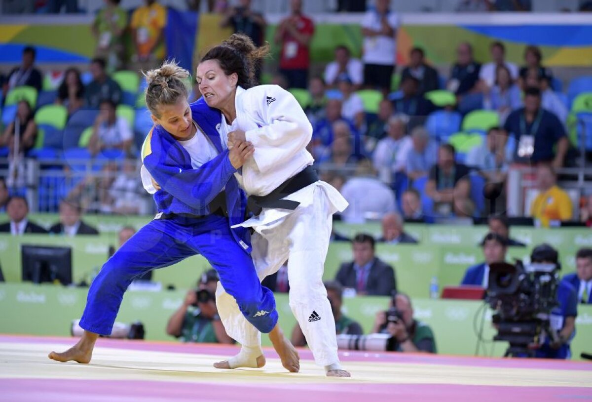 GALERIE FOTO / UPDATE Surpriză neplăcută la Rio: judoka Andreea Chițu, liderul mondial, a ratat orice șansă la medalie. Plângea cu sughițuri după eliminare: ”Asta-s eu, nu pot să fac antijoc!”