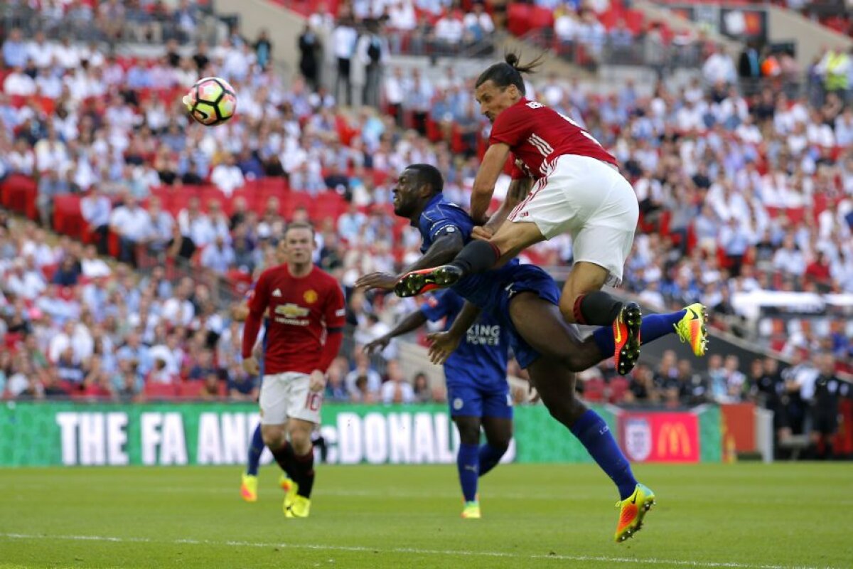 VIDEO Mourinho și Zlatan, primul trofeu la Manchester United! Suedezul a marcat și la debutul într-un joc oficial