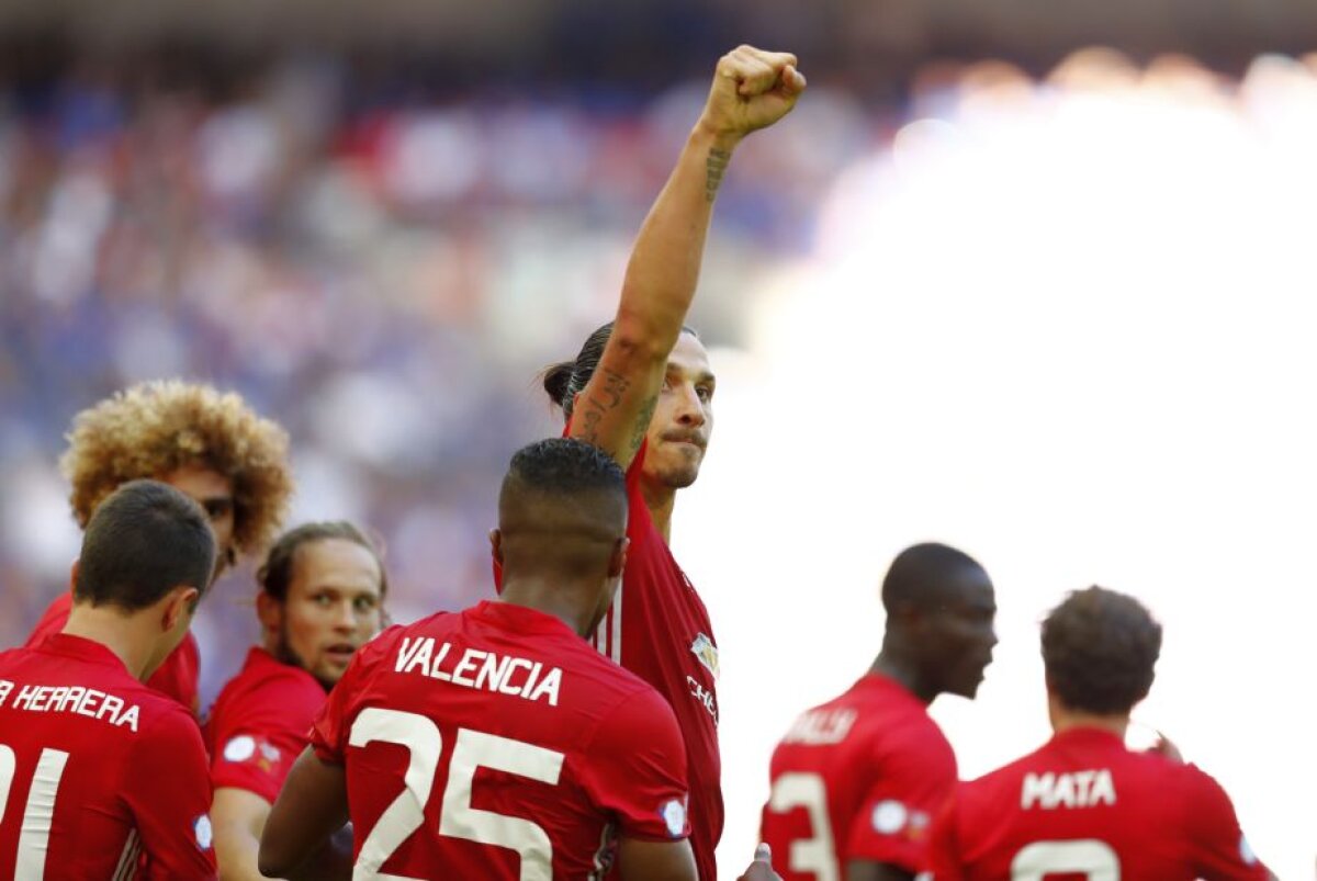 VIDEO Mourinho și Zlatan, primul trofeu la Manchester United! Suedezul a marcat și la debutul într-un joc oficial