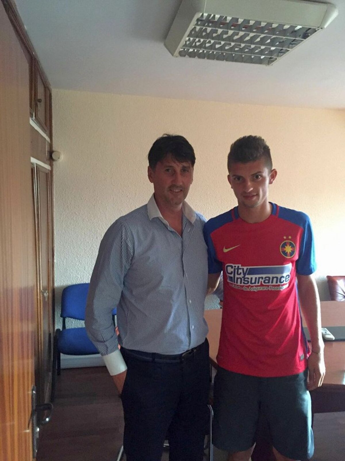 VIDEO+FOTO OFICIAL » Florin Tănase a semnat azi cu Steaua! Prima reacție a fotbalistului + Ce număr va purta