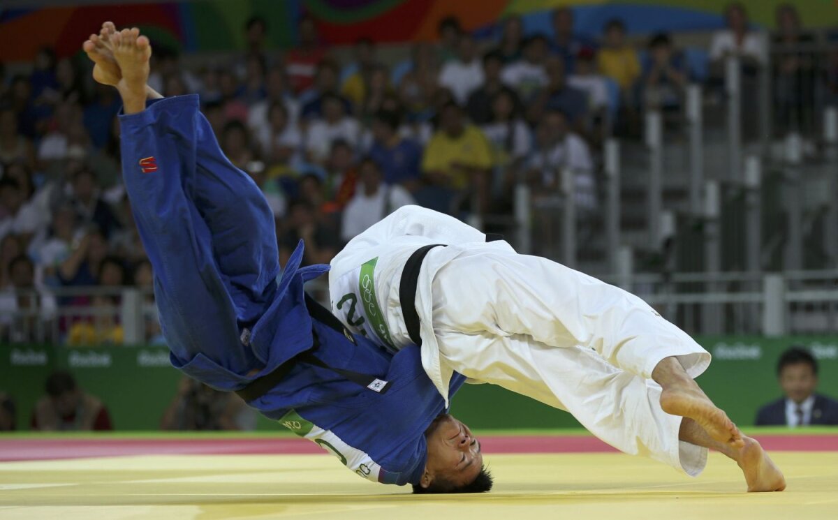 FOTO Emoţii, ciudăţenii, fete frumoase » Fotografiile de la Rio care ne spun poveşti fermecătoare