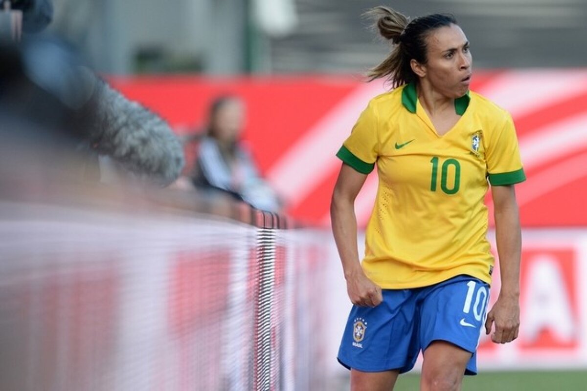 FOTO Neymar nu mai e la modă! Gestul prin care un suporter a devenit viral pe net: o preferă pe Marta